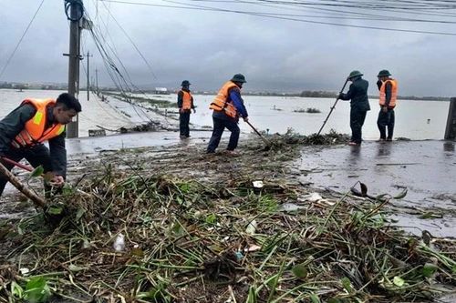 Gia Lai huy động lực lượng giúp dân khắc phục hậu quả sau lũ