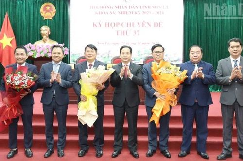 Hội đồng nhân dân tỉnh Sơn La kiện toàn các chức danh chủ chốt