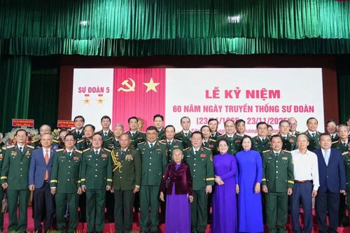 Đại tướng Nguyễn Trọng Nghĩa dự Lễ kỷ niệm 60 năm Ngày truyền thống Sư đoàn 5