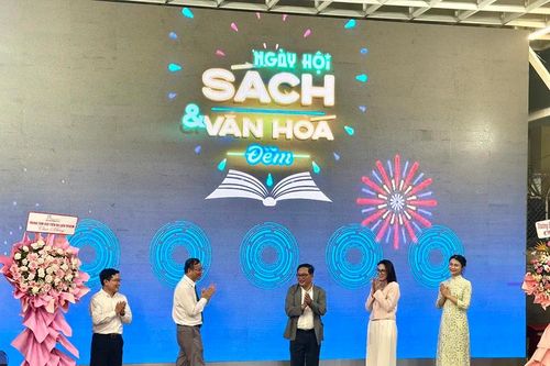 Khai mạc 'Ngày hội sách và văn hóa đêm' tại Đường sách TPHCM