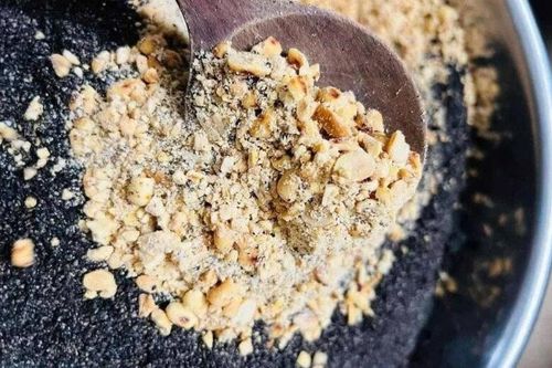 Món xưa 'nhà nghèo' ăn phát chán, nay dân phố lùng mua