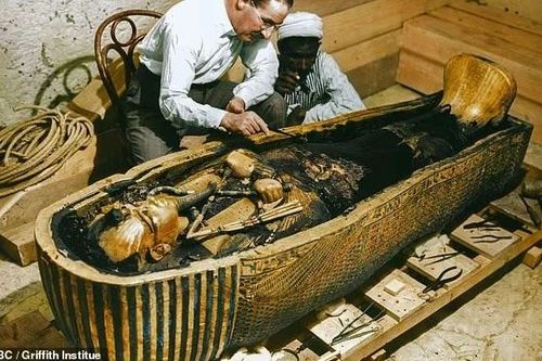 Bí mật nghi lễ vua Tutankhamun hé lộ từ cổ vật kỳ lạ