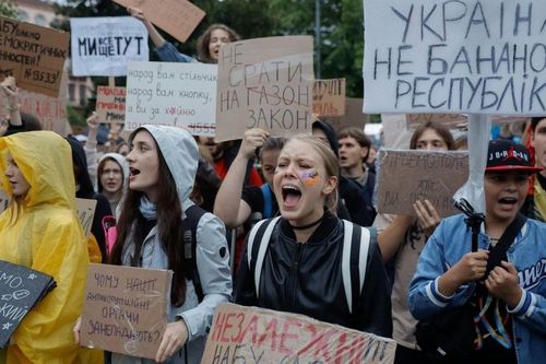 Ukraine: Bê bối tham nhũng lớn trong lĩnh vực năng lượng