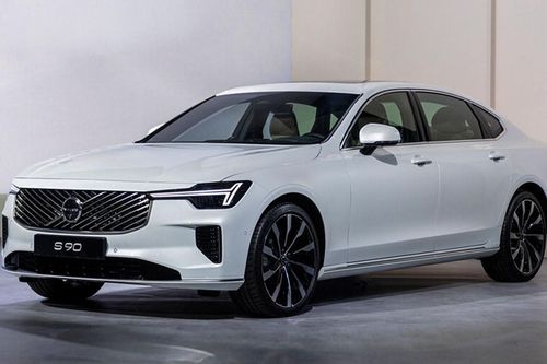 Volvo S90 2026 ra mắt, gây áp lực cho Mercedes-Benz E-Class, BMW 5-Series