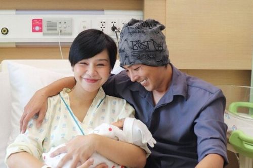 Người mẫu Lê Thu Trang sinh con gái đầu lòng sau 4 tháng kết hôn