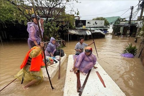 Miền Trung - Tây Nguyên gồng mình giữa mưa lũ