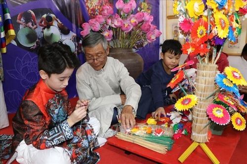 Triển lãm di sản văn hóa, danh thắng Việt Nam và sản phẩm thủ công truyền thống