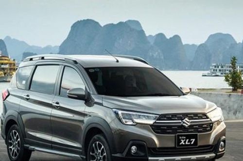Suzuki XL7 Hybrid chạy lướt giá rẻ có nên mua không?