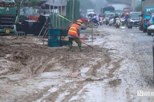 Hà Nội: Người dân khốn khổ vì bụi bẩn khi thi công Vành đai 4