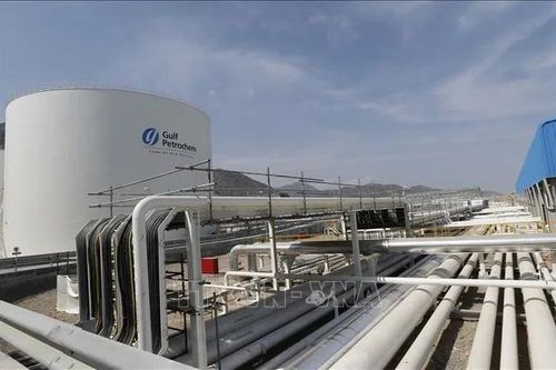 Trung Quốc ồ ạt mua dầu Trung Đông, nhập khẩu từ UAE và Kuwait lập đỉnh