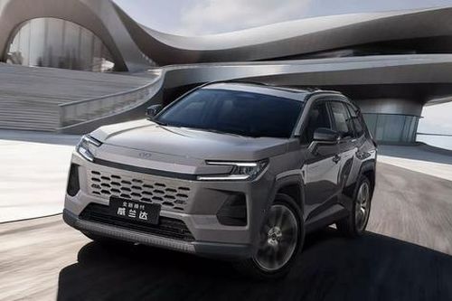 Toyota RAV4 cho thị trường Trung Quốc có màn hình lớn hơn