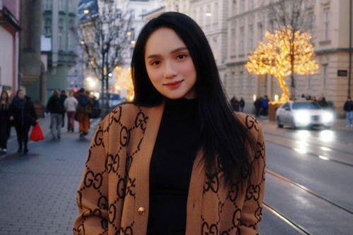 Thời trang đời thường của Hoa hậu Hương Giang