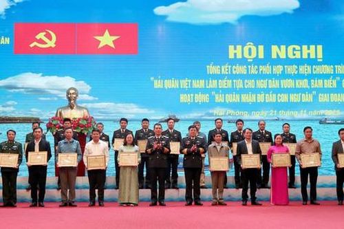 'Hải quân nhận đỡ đầu con ngư dân' - mô hình tiêu biểu, có sức lan tỏa lớn
