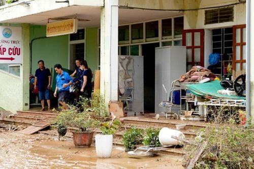 Nghệ An: Khẩn cấp khôi phục hạ tầng y tế ở vùng cao bị thiệt hại do mưa bão