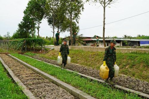 Nuôi quân khỏe ở Tiểu đoàn 207
