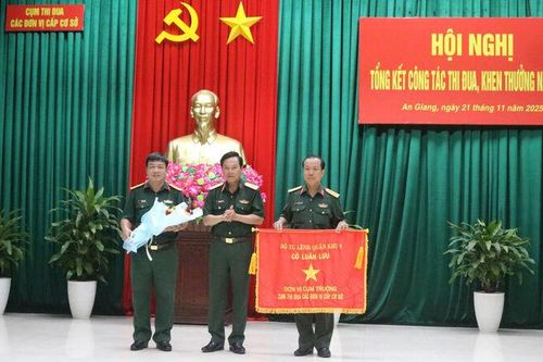 Tổng kết công tác thi đua, khen thưởng cụm thi đua các đơn vị cấp cơ sở Quân khu 9