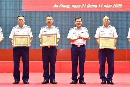 Bộ Tư lệnh Vùng Cảnh sát biển 4 xây dựng bản lĩnh, giữ vững kỷ luật, đẩy lùi tiêu cực