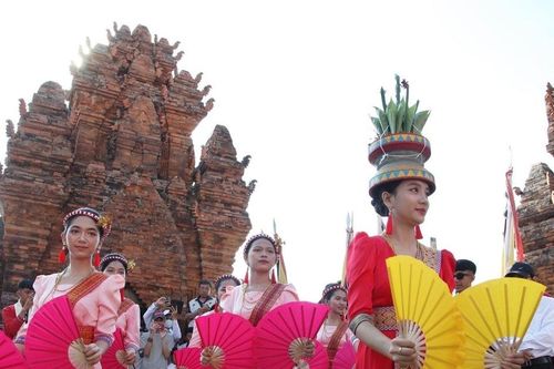 Lễ hội Katê Ninh Thuận: Khám phá di sản văn hóa Chăm