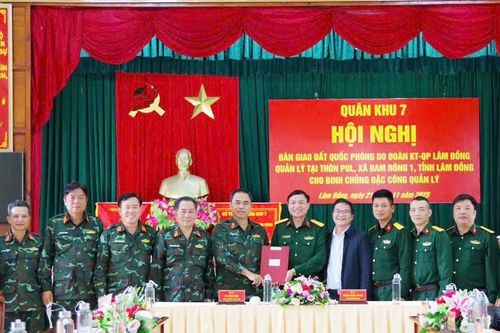 Bàn giao đất quốc phòng tại xã Đam Rông 1 cho Binh chủng Đặc công