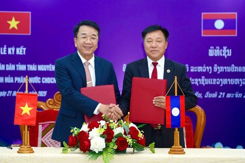 Tỉnh Thái Nguyên và tỉnh Hủa Phăn (Lào) ký kết Bản ghi nhớ hợp tác