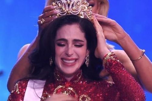 Thí sinh từng bị ông Nawat quát mắng đăng quang Miss Universe 2025