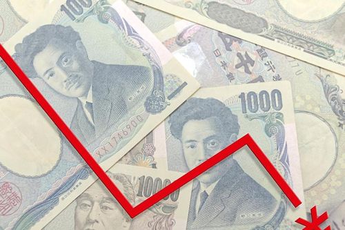 Nhật Bản 'phát tín hiệu' can thiệp thị trường tiền tệ để chặn đà sụt giảm đồng yên