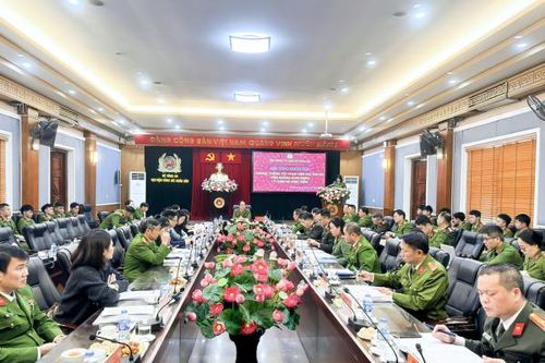 Xây dựng 'lá chắn số' bảo vệ trẻ em trên môi trường mạng