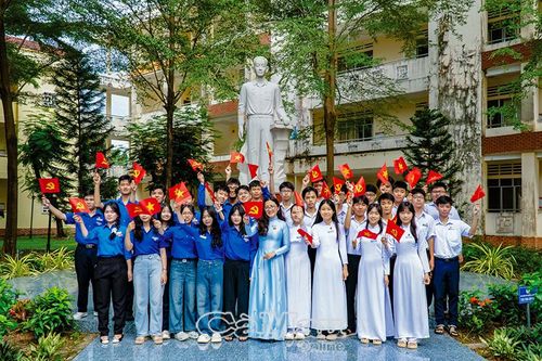 'Tôn sư trọng đạo' nền tảng nhân cách và tri thức
