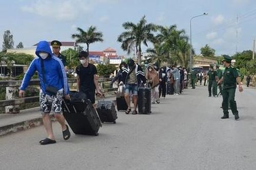 Khi 'việc nhẹ, lương cao' trở thành cạm bẫy