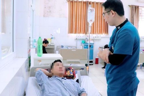 Thói quen sai lầm khi đau khiến người đàn ông lâm bệnh nặng