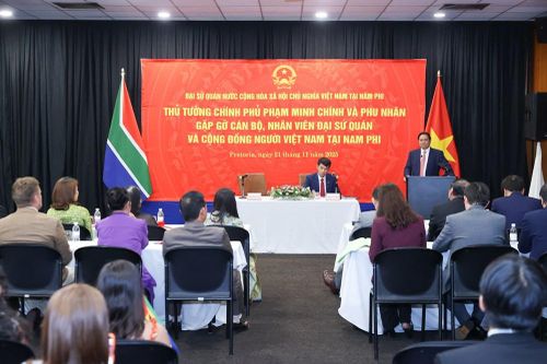 Thủ tướng Phạm Minh Chính gặp gỡ cộng đồng người Việt tại Nam Phi