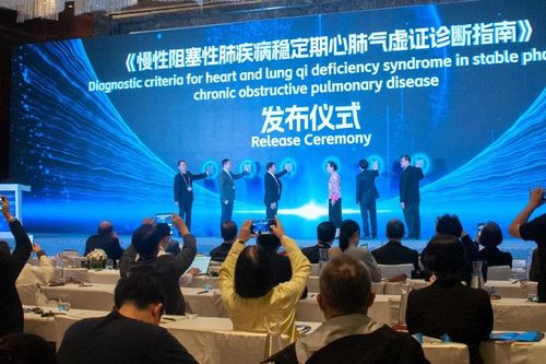 Nâng cao hợp tác Việt-Trung trong lĩnh vực y dược cổ truyền
