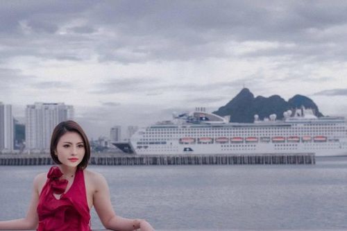 Trào lưu chụp ảnh theo phong cách Hồng Kông ở Hạ Long