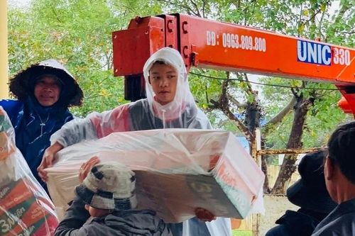 Lan tỏa tinh thần 'lá lành đùm lá rách'
