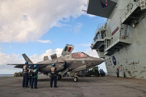 NATO tập trận quân sự