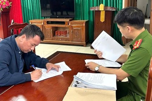 Thửa đất được giao dịch, lộ ra cán bộ ở Ninh Bình nhận tiền, làm sai