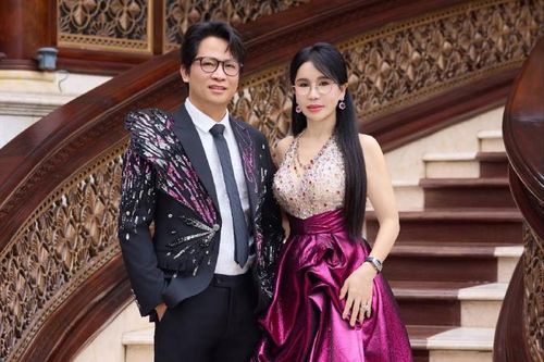 Trước khi bị bắt, Mailisa quảng cáo bán mỹ phẩm bằng container