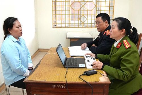 Bắt đối tượng dụ dỗ các cô gái trẻ sang Trung Quốc ép bán dâm