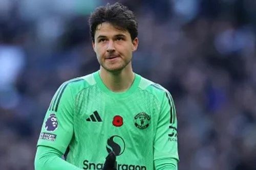 Amorim bất ngờ trước sự tự tin của Lammens ở Man United