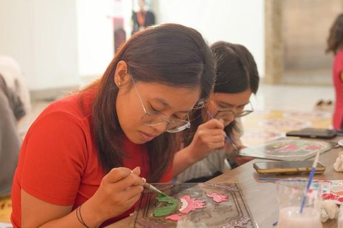 Gìn giữ đạo hiếu trong dòng chảy hiện đại thông qua tập sự thờ cúng