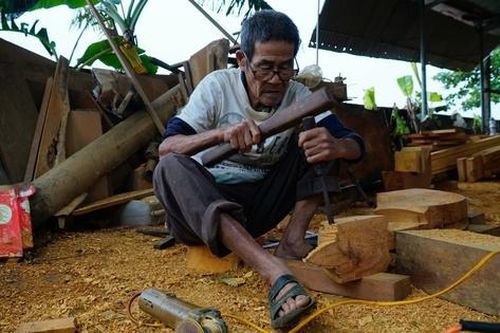 Trăn trở tiếng đục xưa, hậu duệ làng Xa Lang thắp lại 'lửa' nghề mộc trăm năm