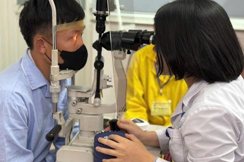 Nguy cơ mất thị lực vĩnh viễn vì chủ quan với chấn thương mắt