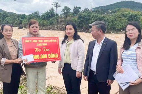 Gần 17.000 phần quà trị giá 14,5 tỷ đồng hướng về vùng lũ
