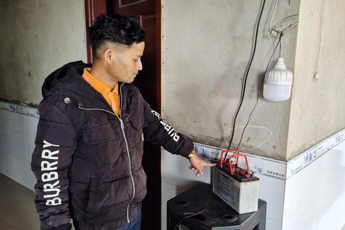 Mỏi mòn chờ điện lưới quốc gia