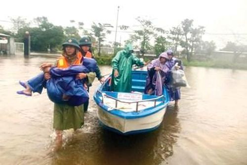 Tỏa sáng phẩm chất 'Bộ đội Cụ Hồ' trong thiên tai