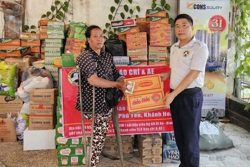TP.HCM: Các nhà ga metro trở thành điểm tiếp nhận hàng hóa cứu trợ đồng bào miền Trung