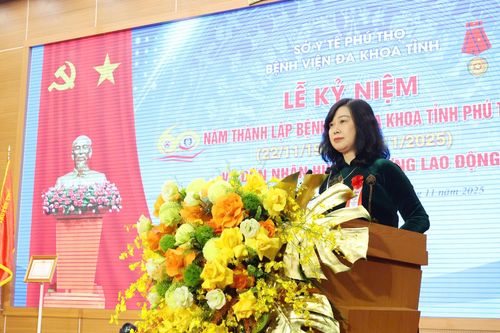 Bộ trưởng Y tế: Tập trung ứng dụng kĩ thuật chuyên sâu, nâng cao chất lượng KCB