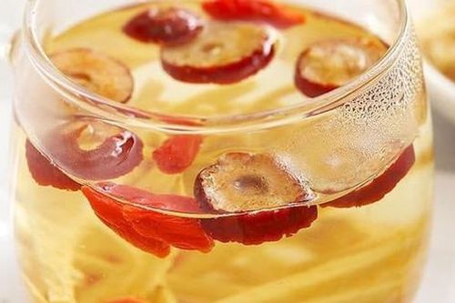 6 loại trà thảo dược giúp giữ ấm cơ thể trong mùa đông