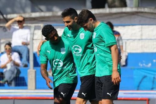 Đội do Messi, Suarez sở hữu vô địch
