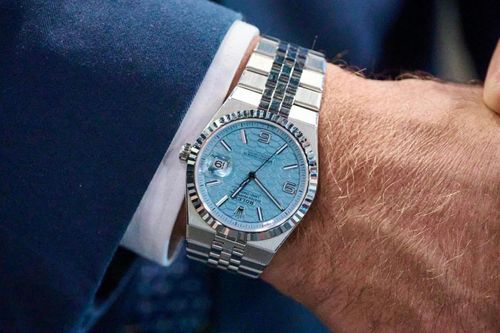 Cận cảnh đồng hồ 69.000 USD trên tay CEO Rolex